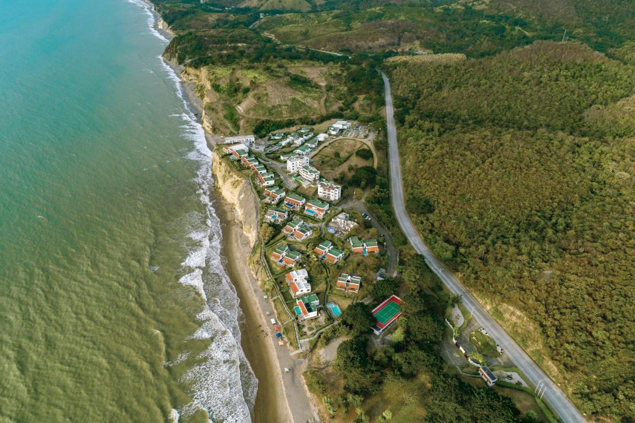 Jama Campay - Homes Resort & Spa Bagian luar foto